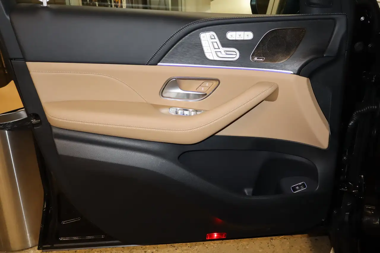 Mercedes-Benz GLE снимка Mercedes-Benz GLE