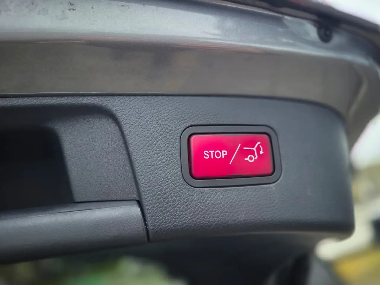 Mercedes-Benz GLA снимка Mercedes-Benz GLA