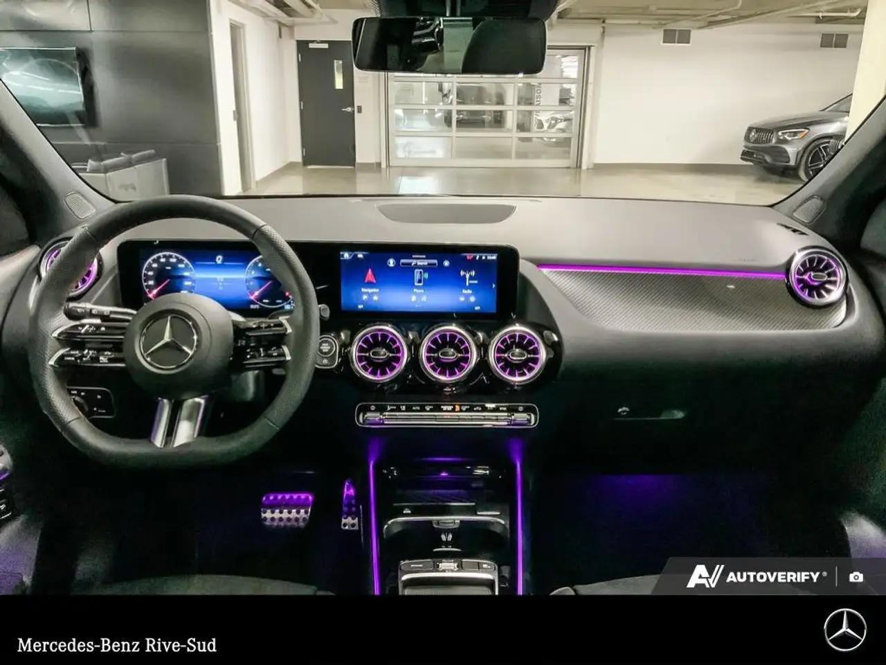 Mercedes-Benz GLA снимка Mercedes-Benz GLA