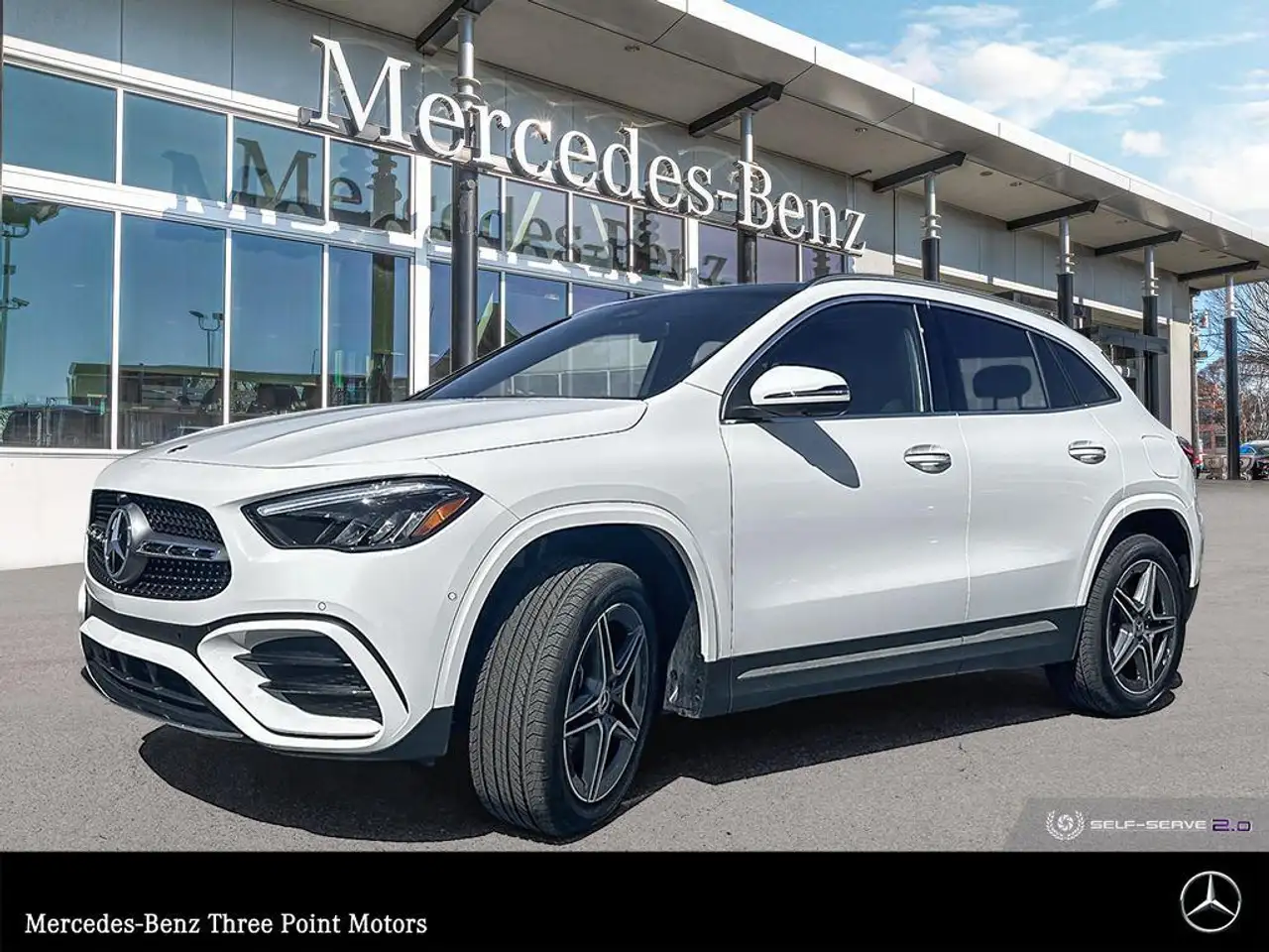 Mercedes-Benz GLA снимка Mercedes-Benz GLA