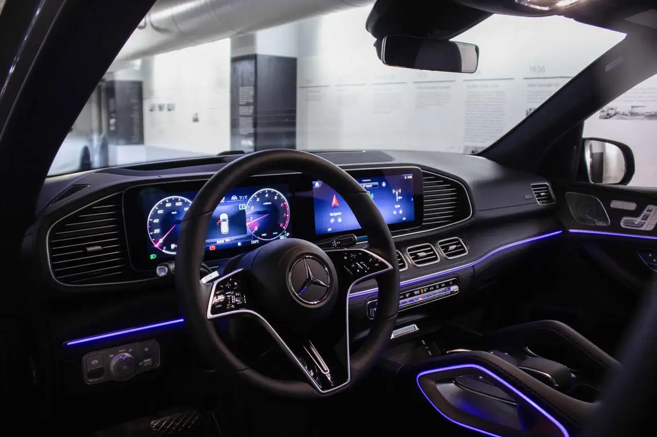 Mercedes-Benz GLE снимка Mercedes-Benz GLE