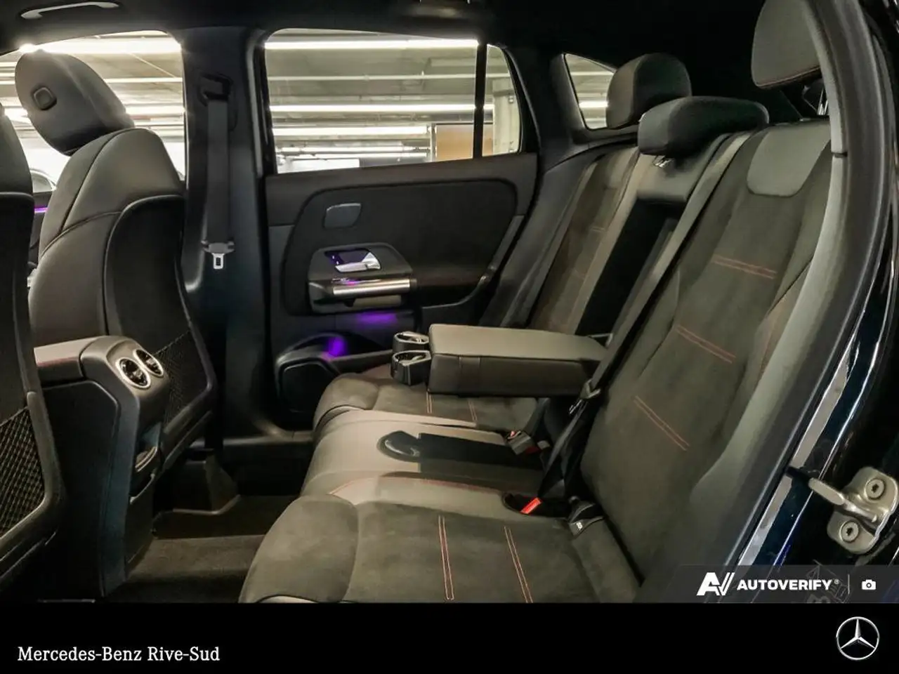 Mercedes-Benz GLA снимка Mercedes-Benz GLA