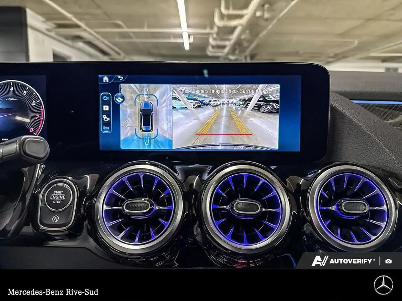 Mercedes-Benz GLA снимка Mercedes-Benz GLA