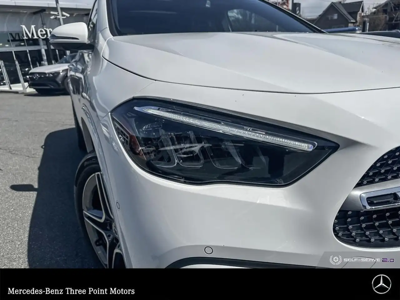 Mercedes-Benz GLA снимка Mercedes-Benz GLA