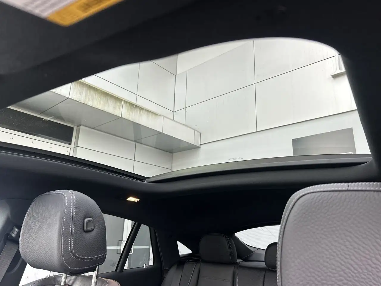 Mercedes-Benz GLE снимка Mercedes-Benz GLE