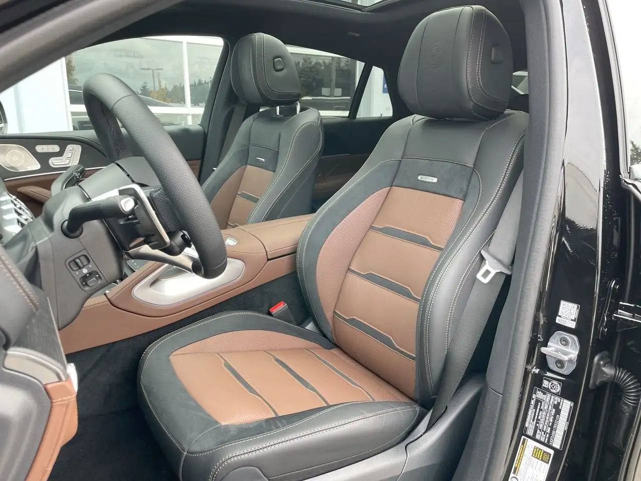 Mercedes-Benz GLE снимка Mercedes-Benz GLE