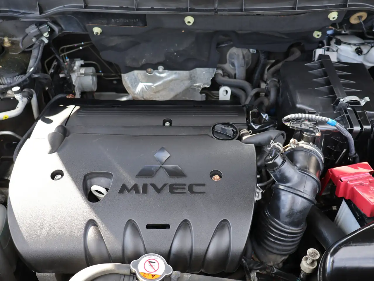 Mitsubishi RVR снимка Mitsubishi RVR
