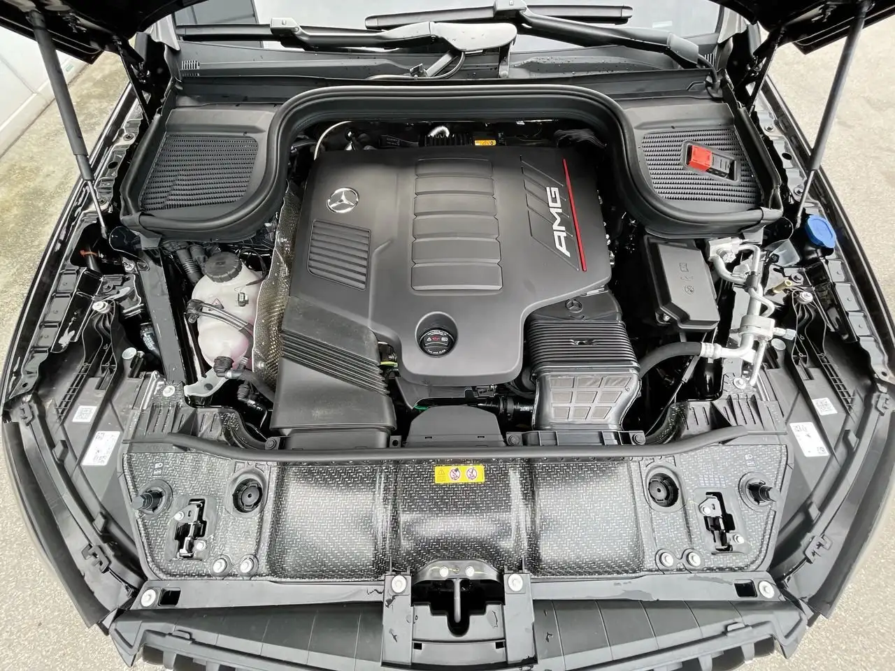 Mercedes-Benz GLE снимка Mercedes-Benz GLE