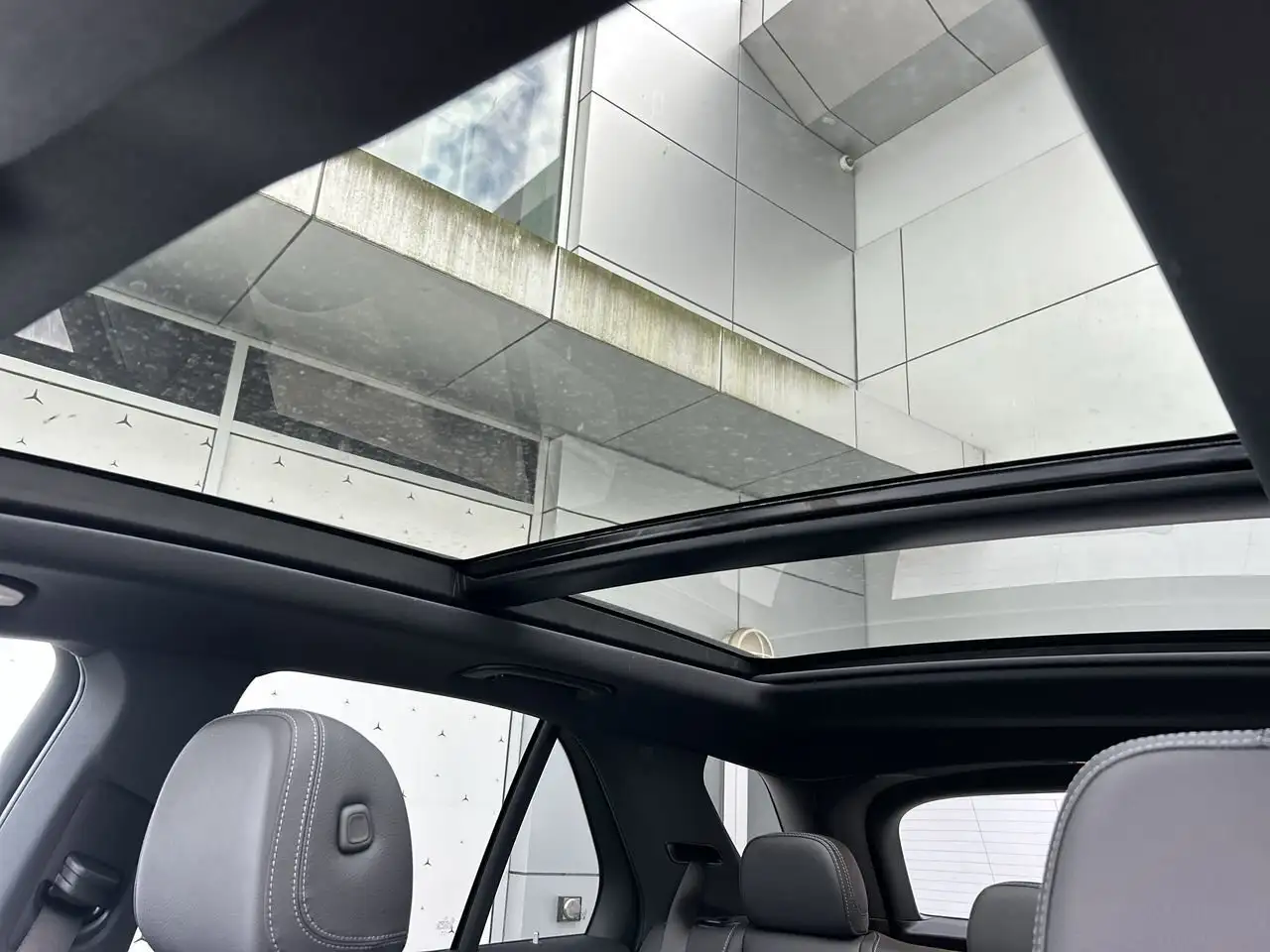Mercedes-Benz GLE снимка Mercedes-Benz GLE