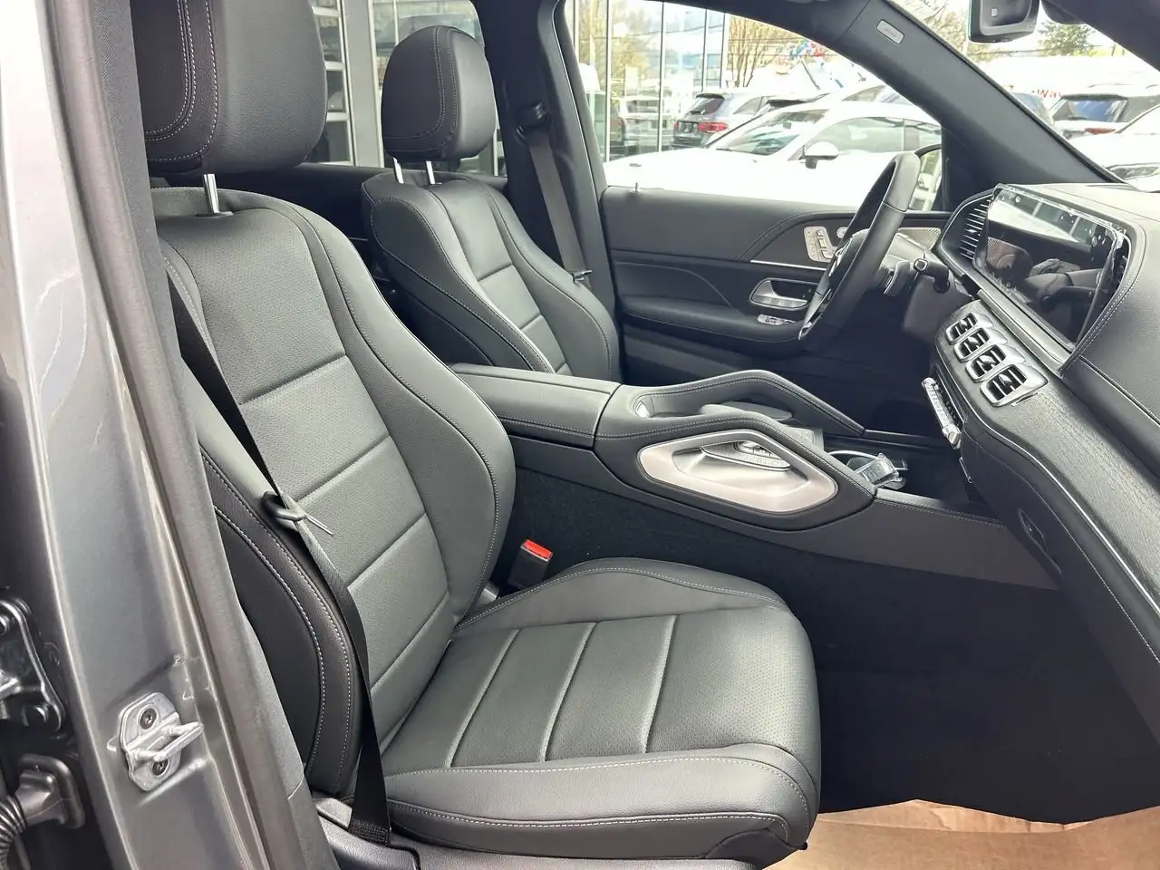 Mercedes-Benz GLE снимка Mercedes-Benz GLE