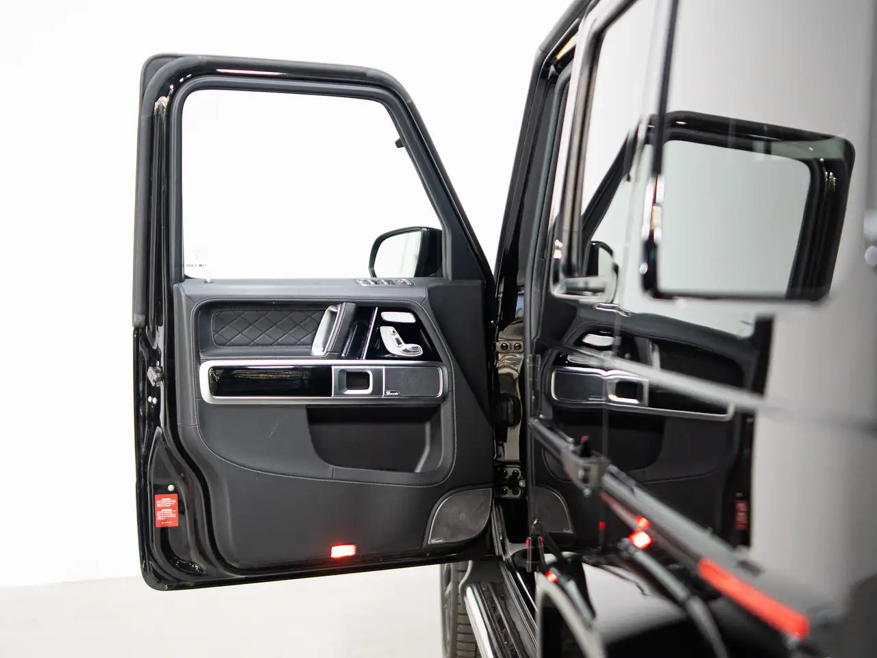 Mercedes-Benz G-Class снимка Mercedes-Benz G-Class