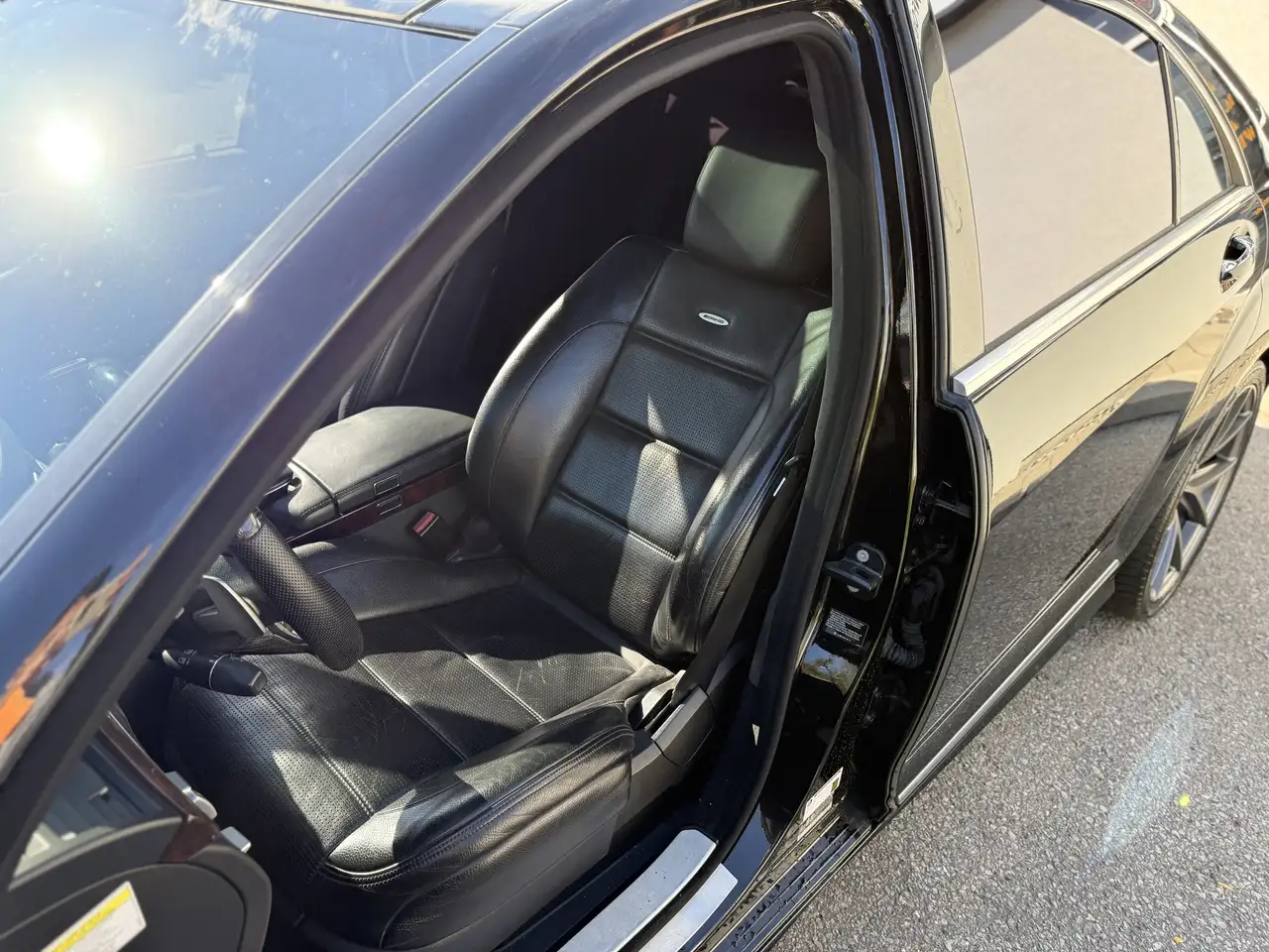 Mercedes-Benz S-Class снимка Mercedes-Benz S-Class