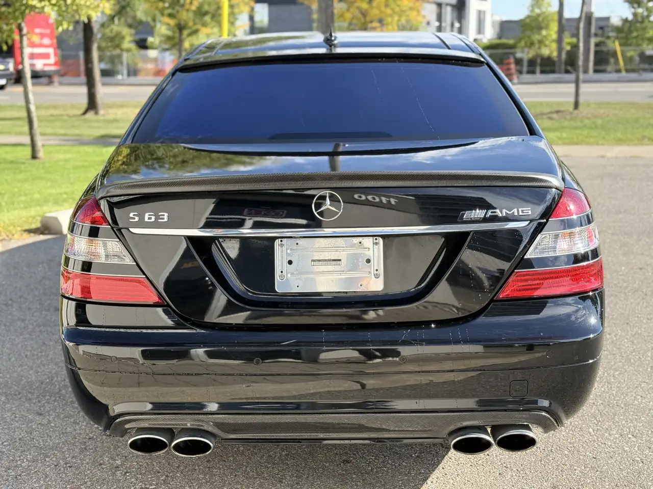 Mercedes-Benz S-Class снимка Mercedes-Benz S-Class