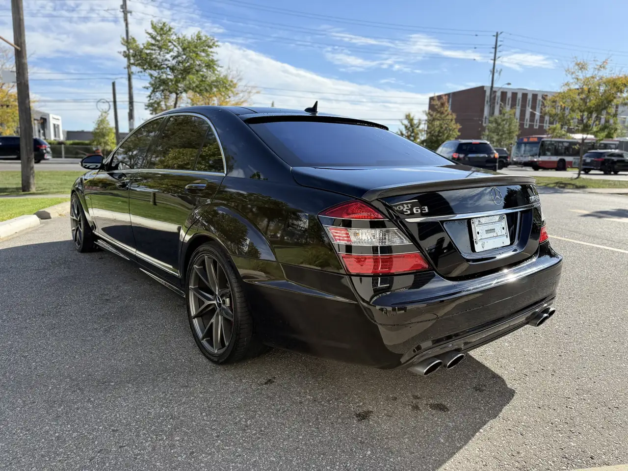 Mercedes-Benz S-Class снимка Mercedes-Benz S-Class