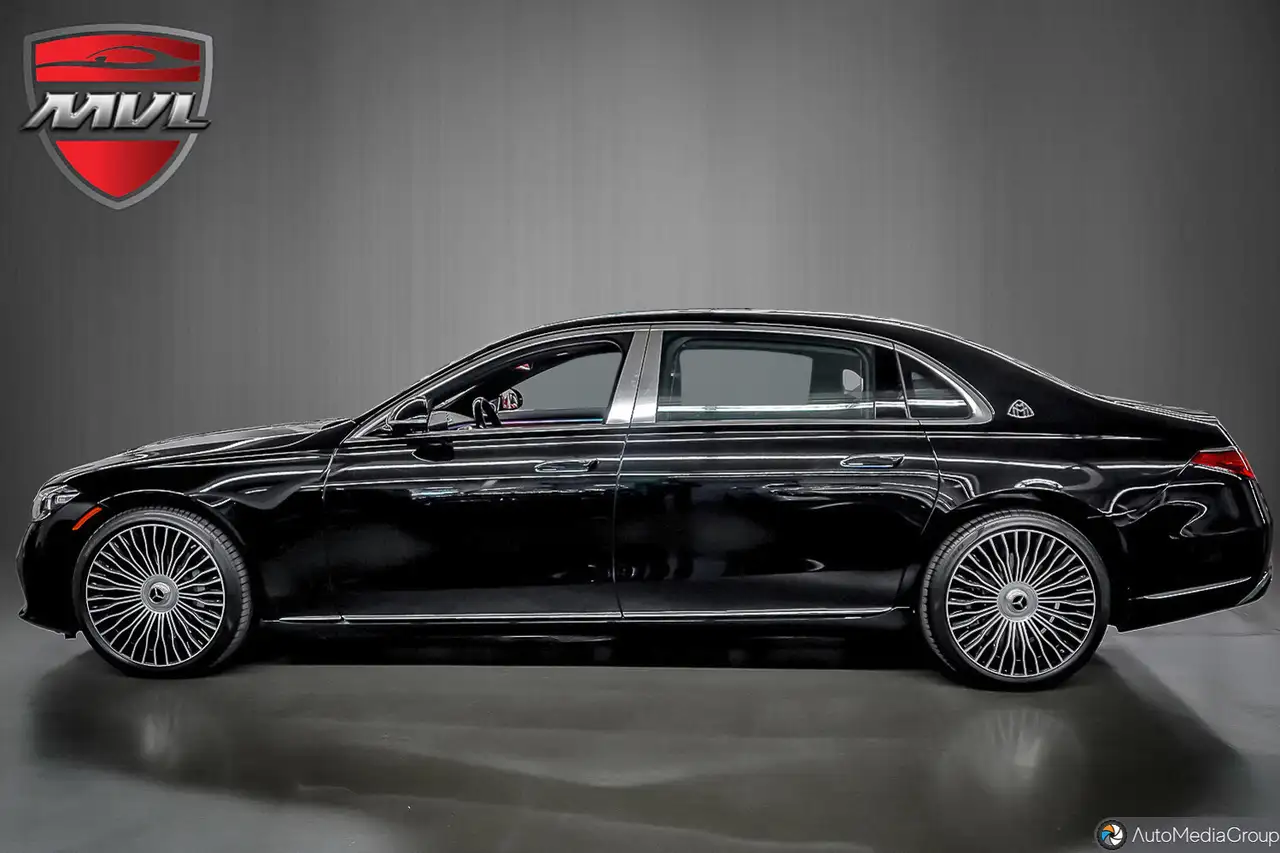Mercedes-Benz S-Class снимка Mercedes-Benz S-Class