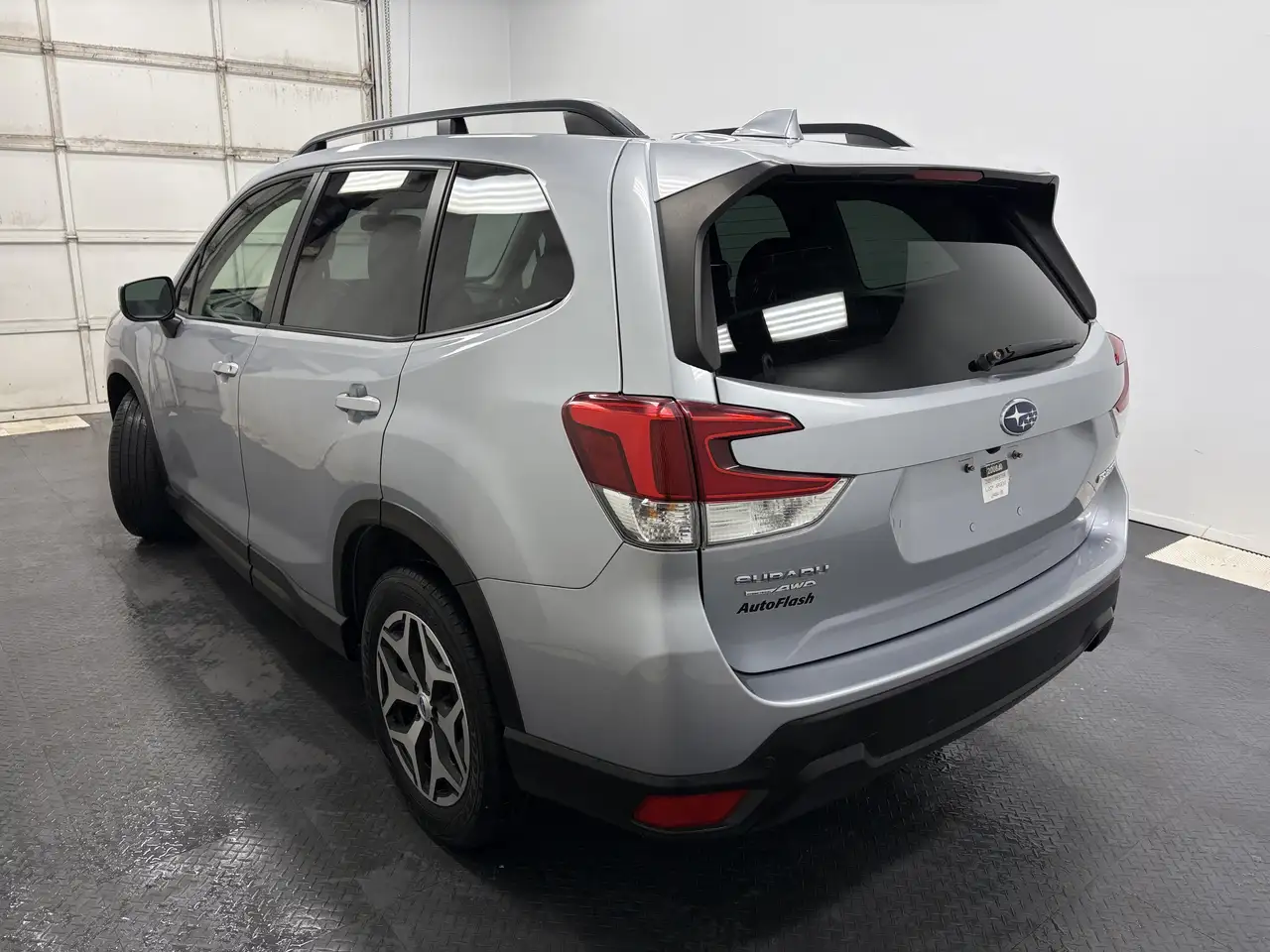 Subaru Forester photo Subaru Forester