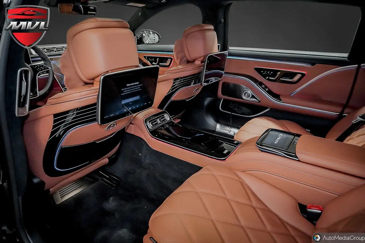 Mercedes-Benz S-Class снимка Mercedes-Benz S-Class