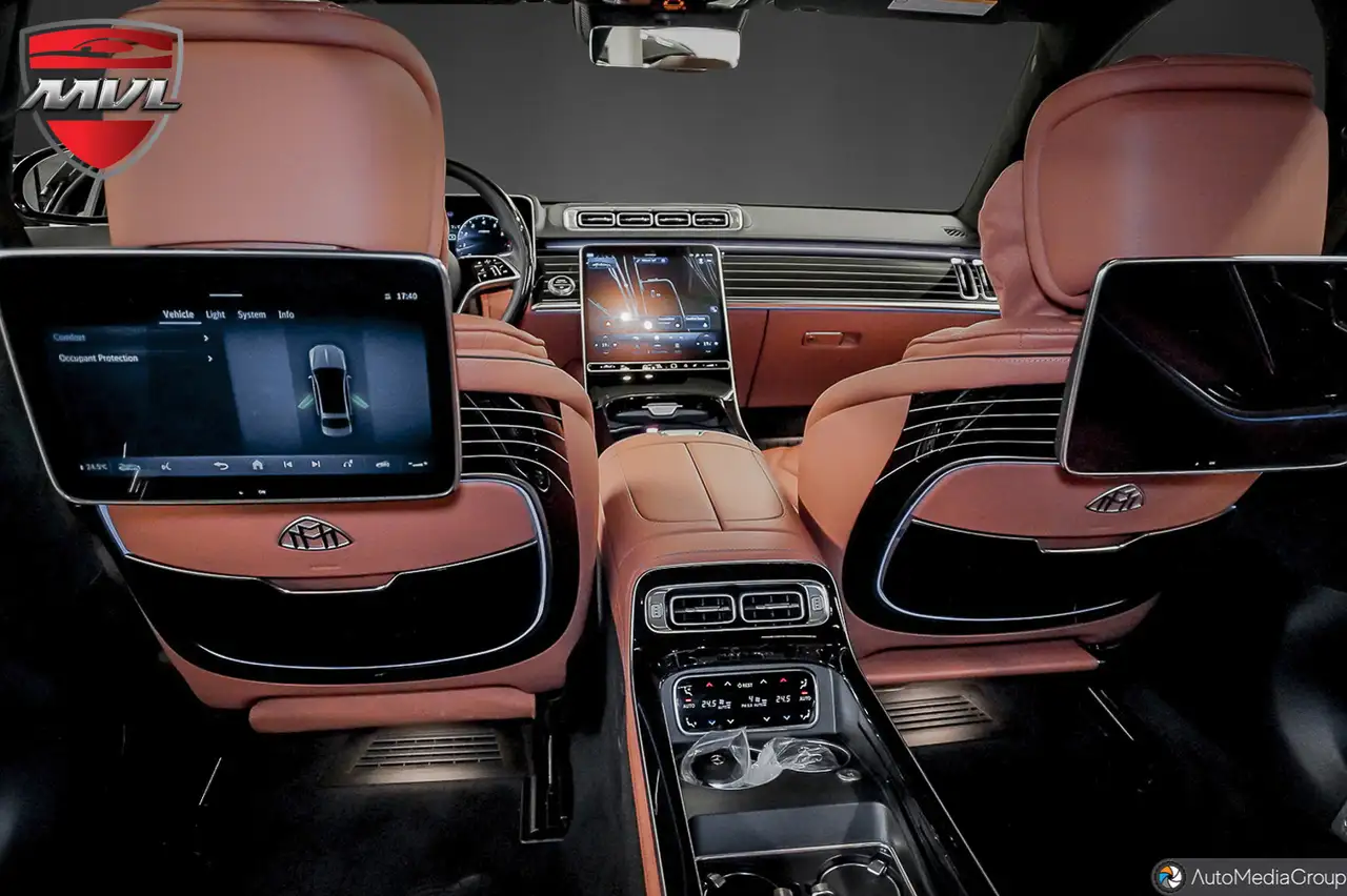 Mercedes-Benz S-Class снимка Mercedes-Benz S-Class