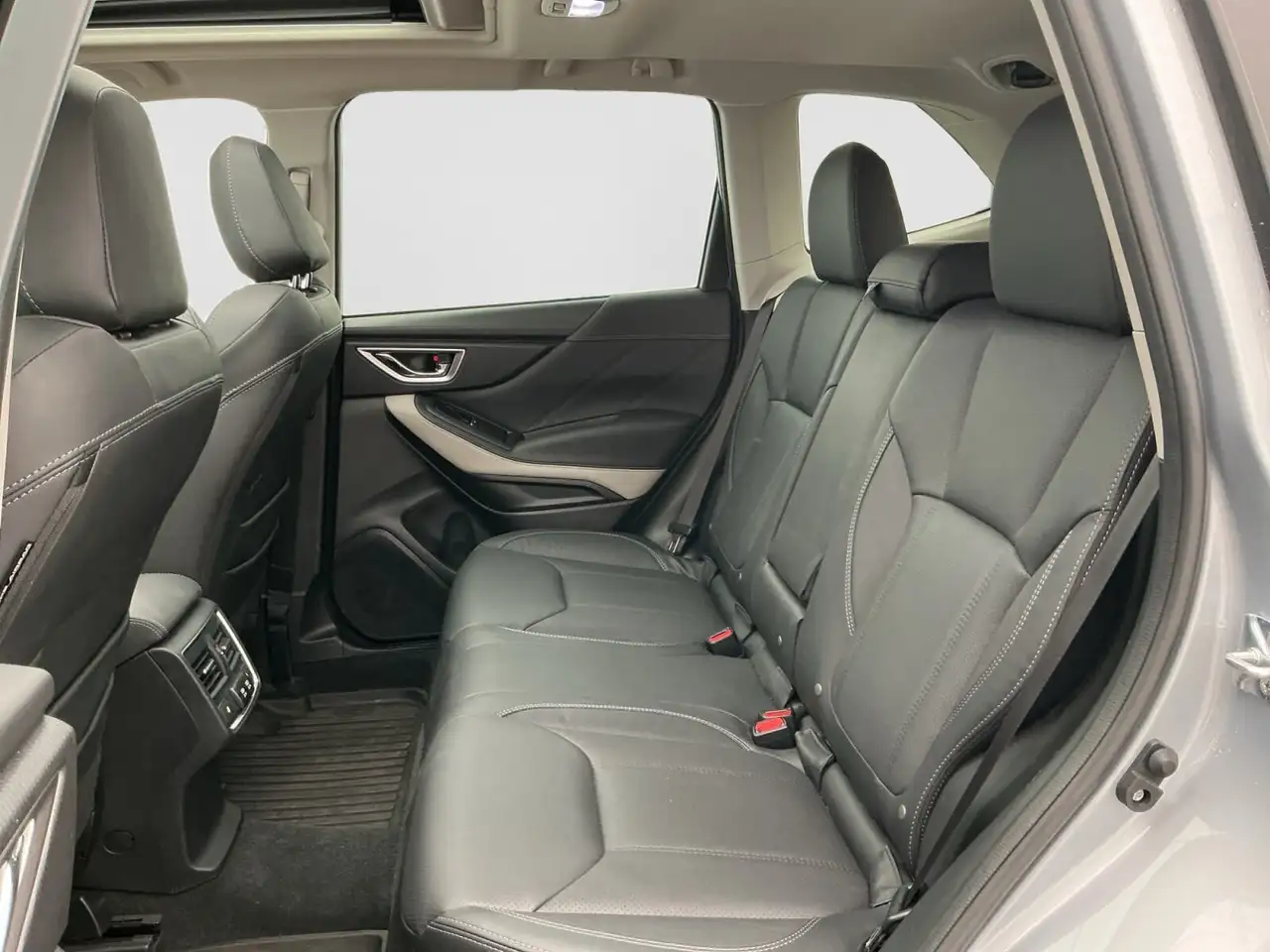 Subaru Forester снимка Subaru Forester