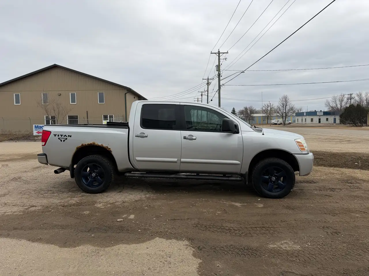 Nissan Titan снимка Nissan Titan