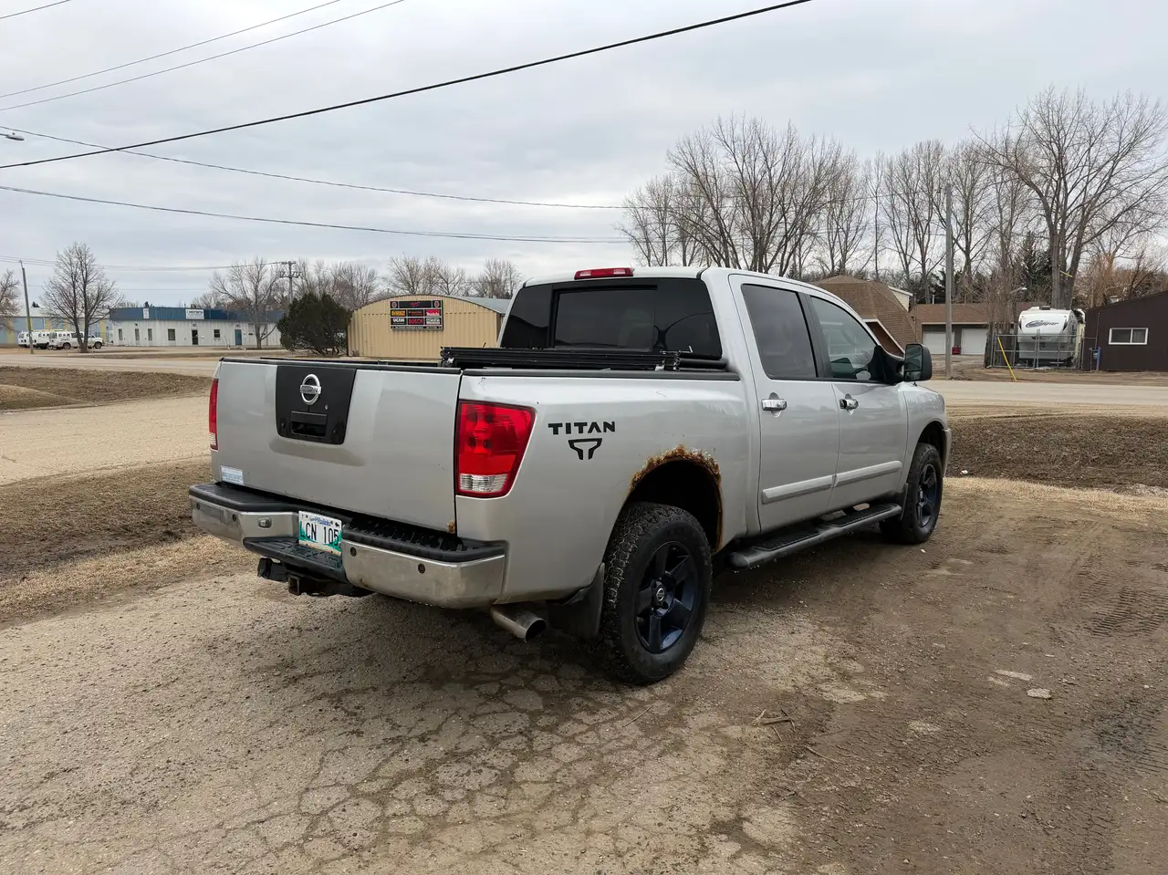 Nissan Titan снимка Nissan Titan