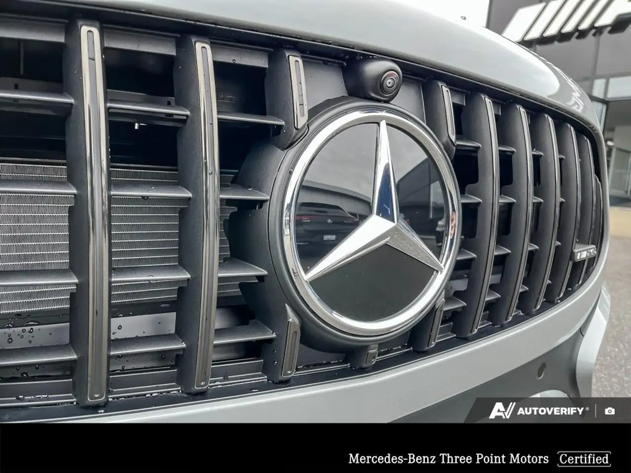Mercedes-Benz GLA снимка Mercedes-Benz GLA