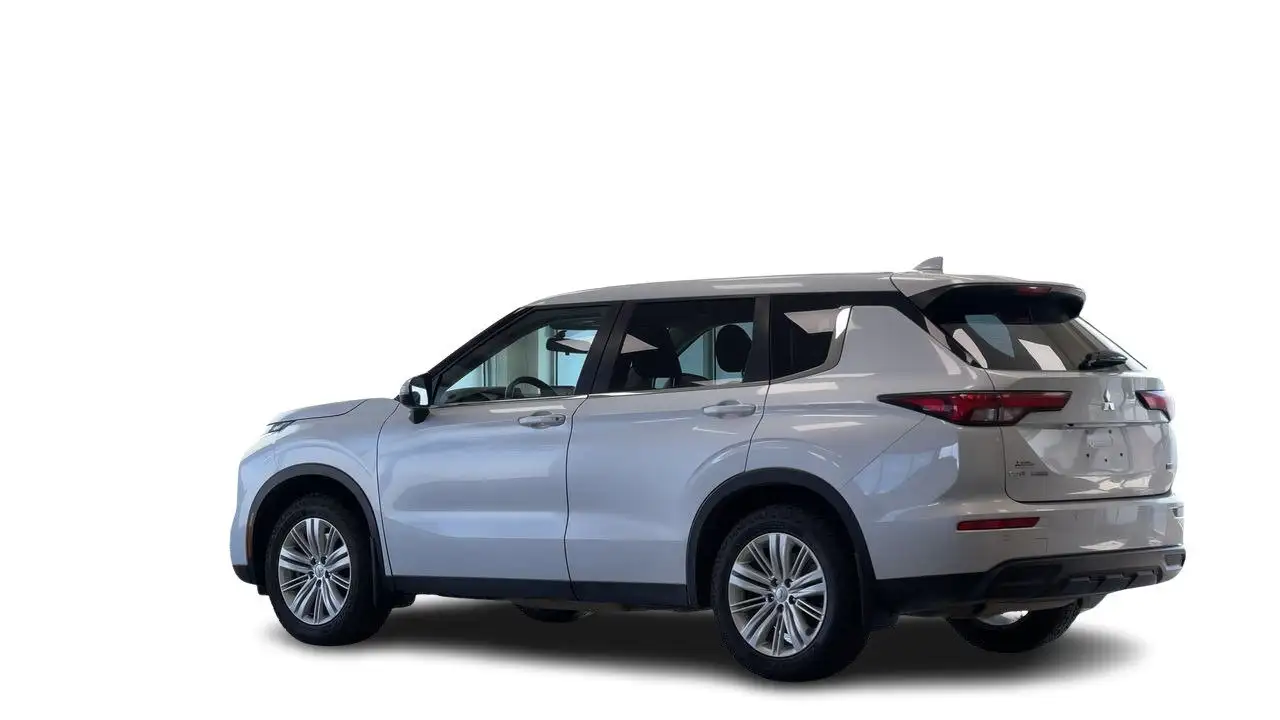 Mitsubishi Outlander снимка Mitsubishi Outlander