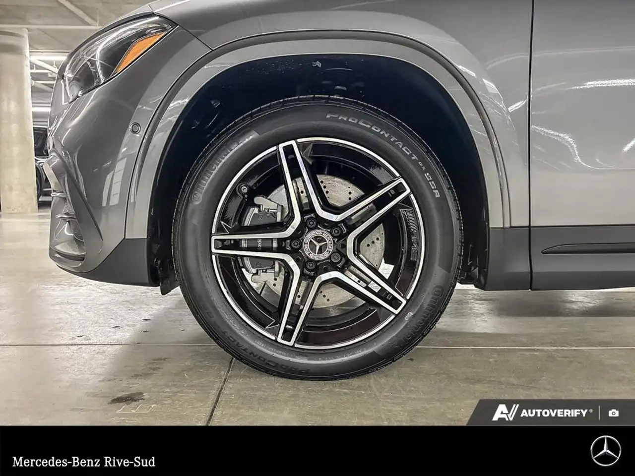 Mercedes-Benz GLA снимка Mercedes-Benz GLA