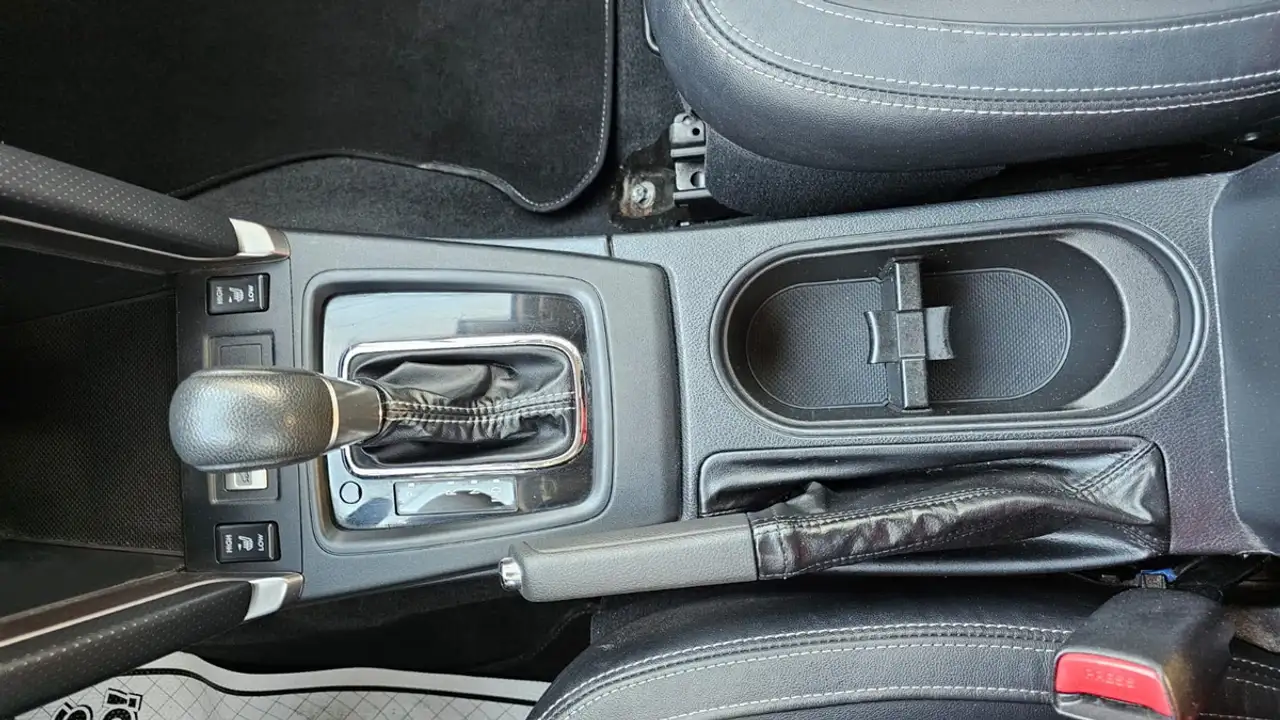 Subaru Forester снимка Subaru Forester
