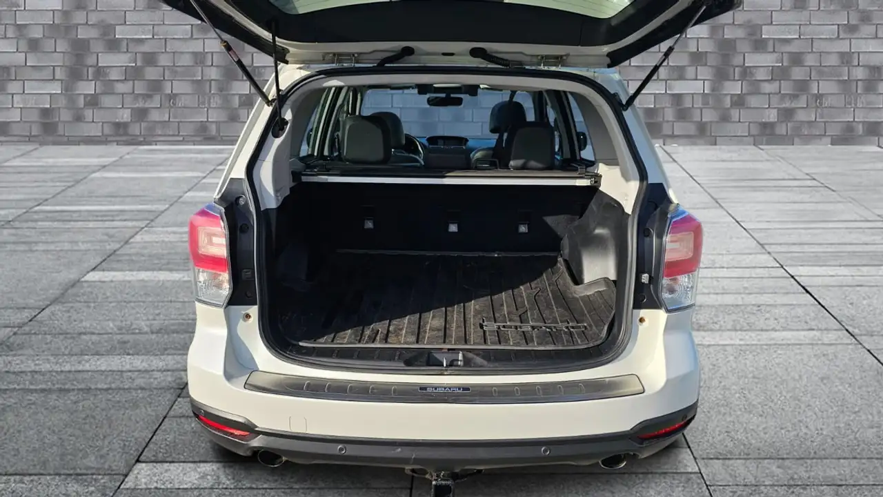 Subaru Forester снимка Subaru Forester