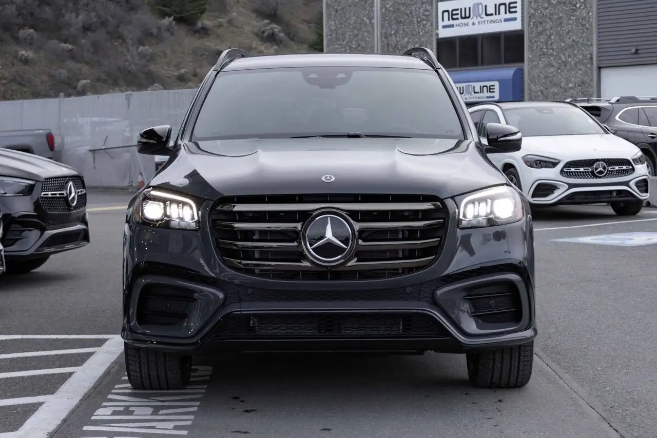 Mercedes-Benz GLS снимка Mercedes-Benz GLS