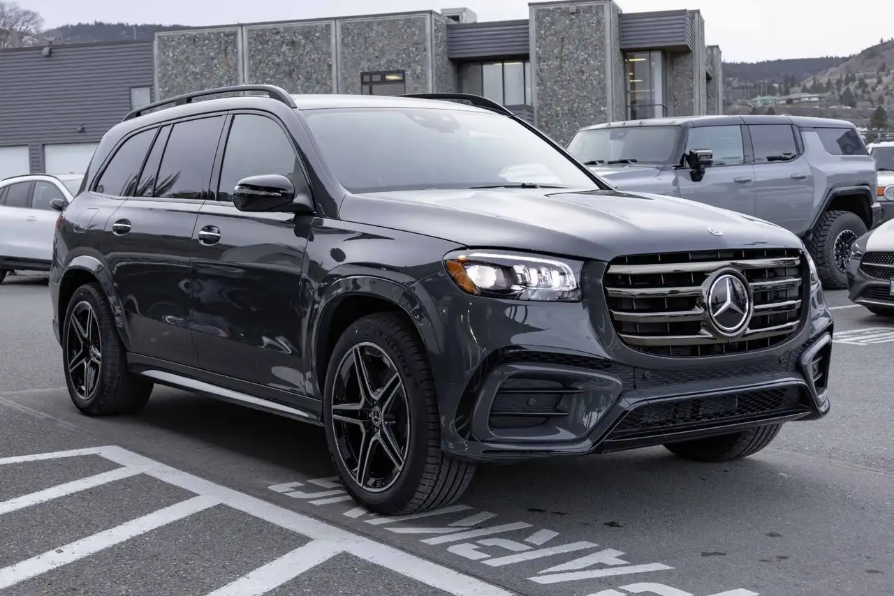 Mercedes-Benz GLS снимка Mercedes-Benz GLS