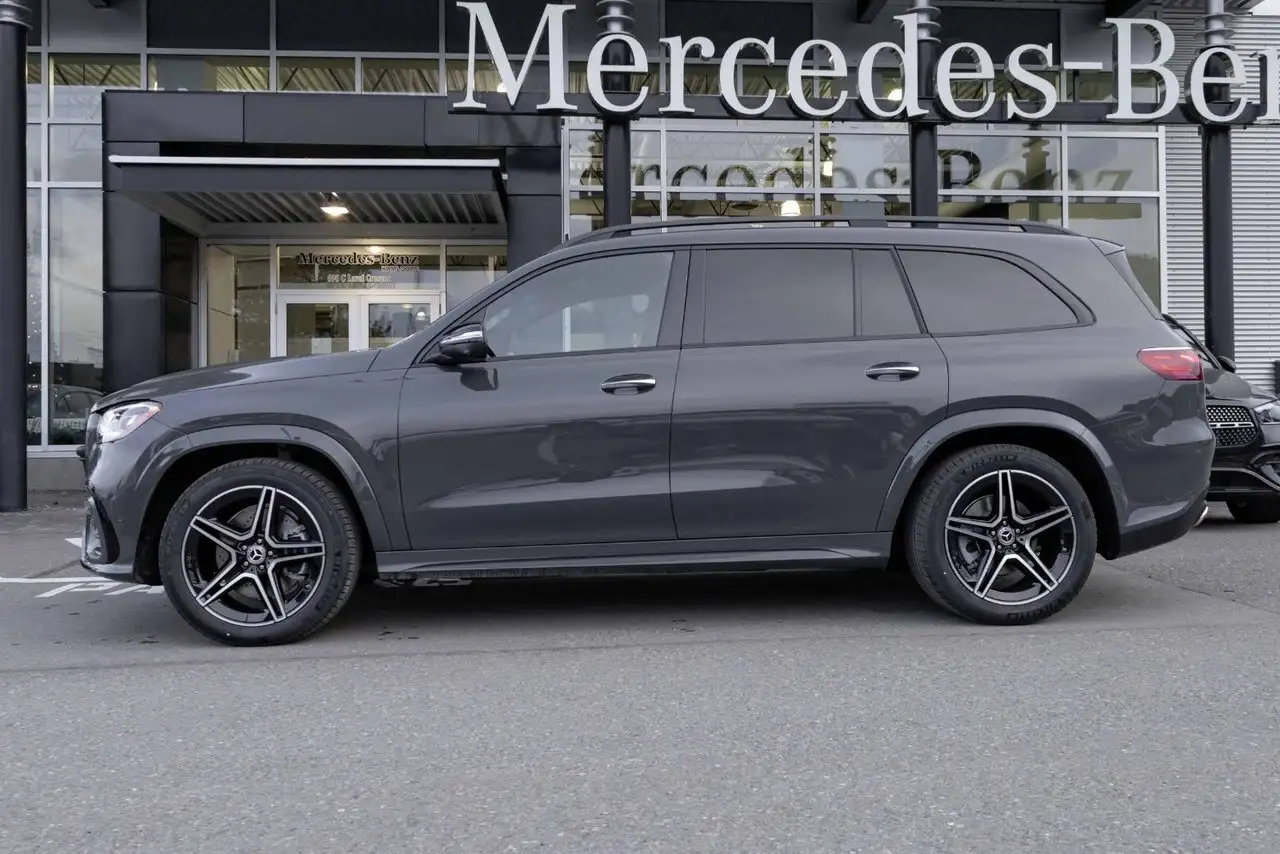 Mercedes-Benz GLS снимка Mercedes-Benz GLS