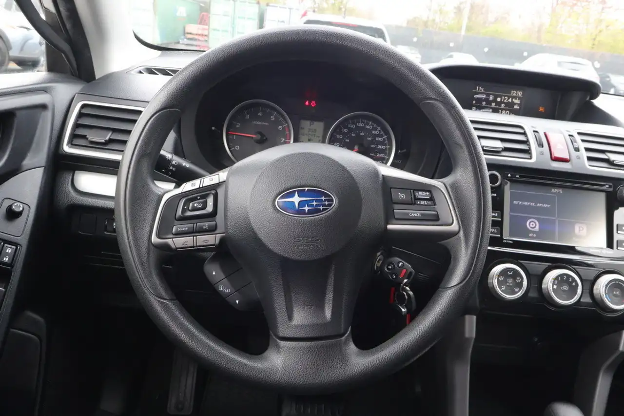 Subaru Forester photo Subaru Forester