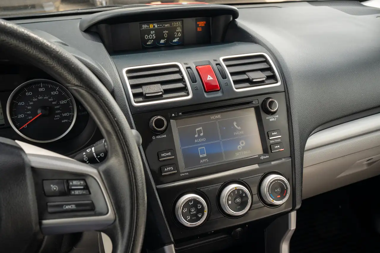 Subaru Forester снимка Subaru Forester