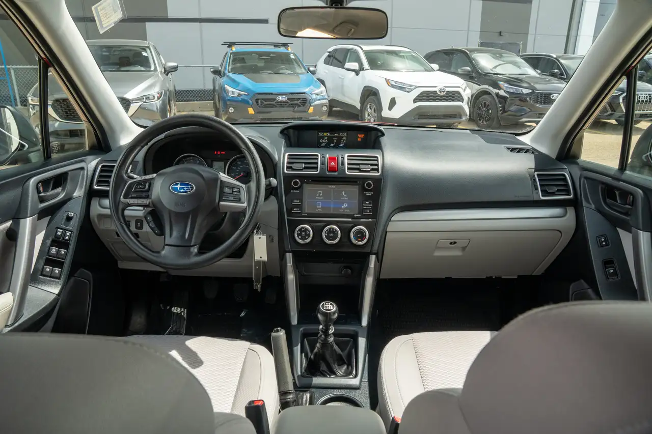 Subaru Forester снимка Subaru Forester