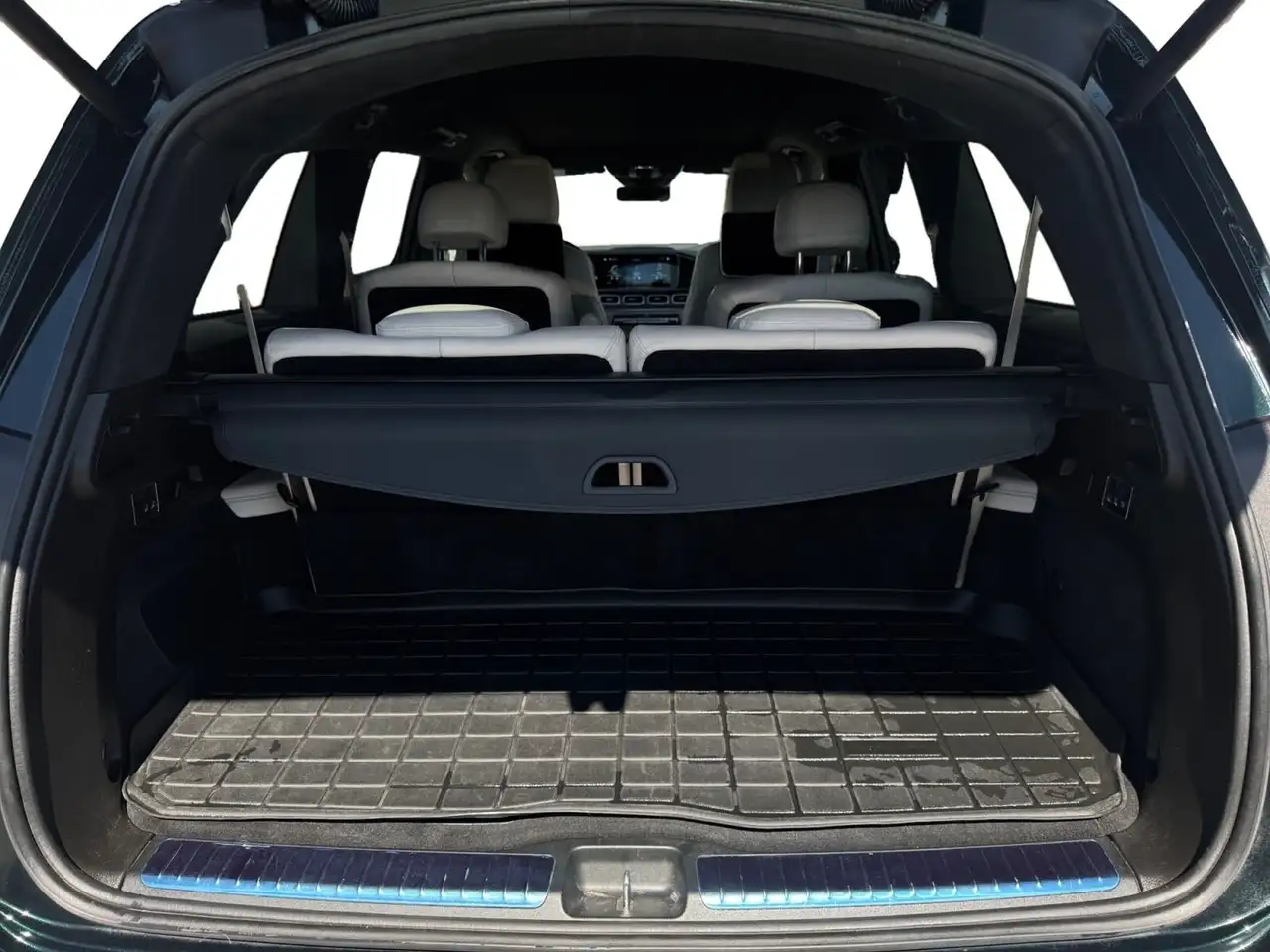 Mercedes-Benz GLS снимка Mercedes-Benz GLS