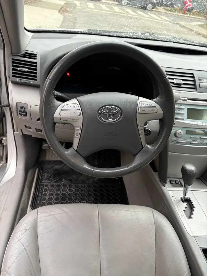 Toyota Camry снимка Toyota Camry