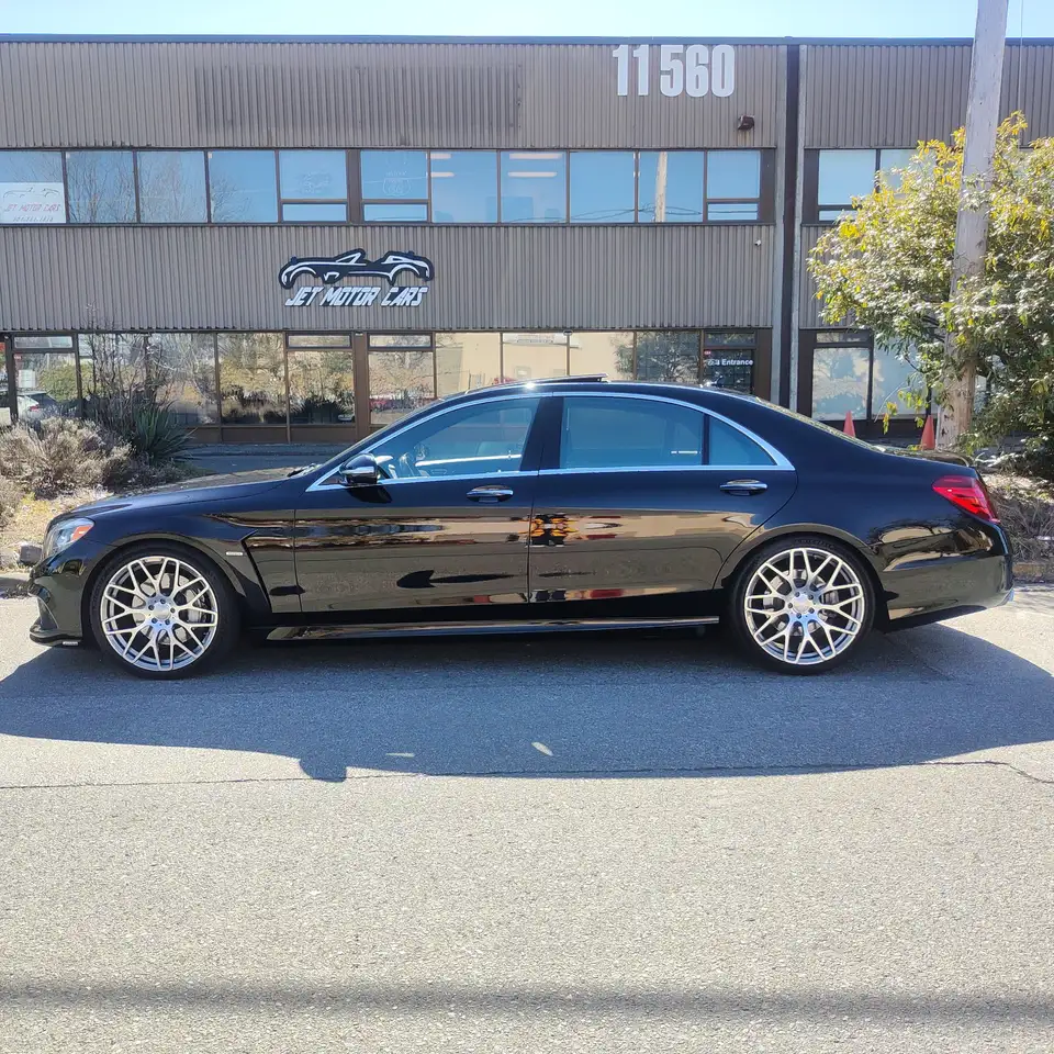 Mercedes-Benz S-Class снимка Mercedes-Benz S-Class