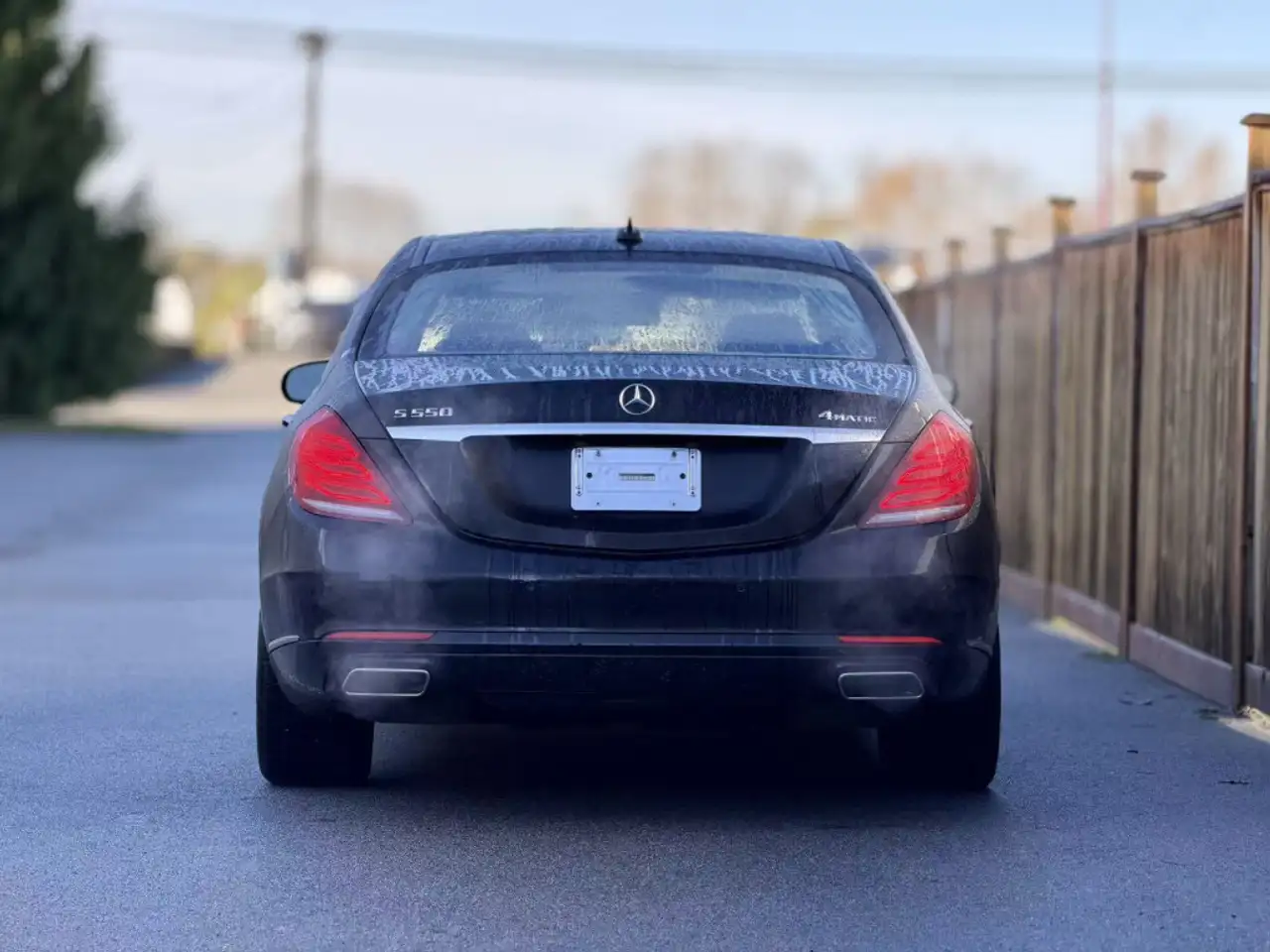 Mercedes-Benz S-Class снимка Mercedes-Benz S-Class