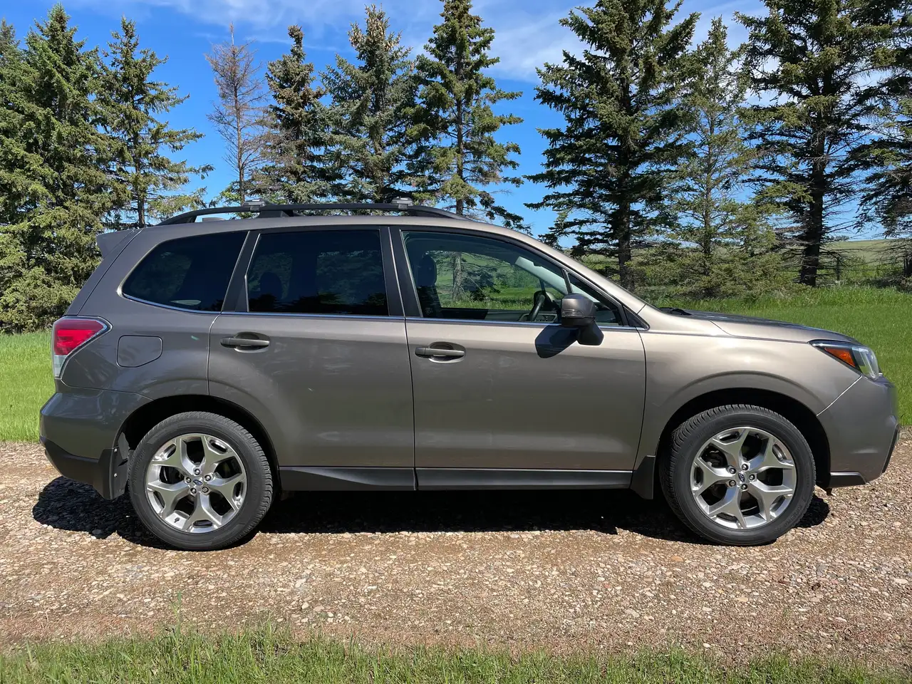 Subaru Forester photo Subaru Forester