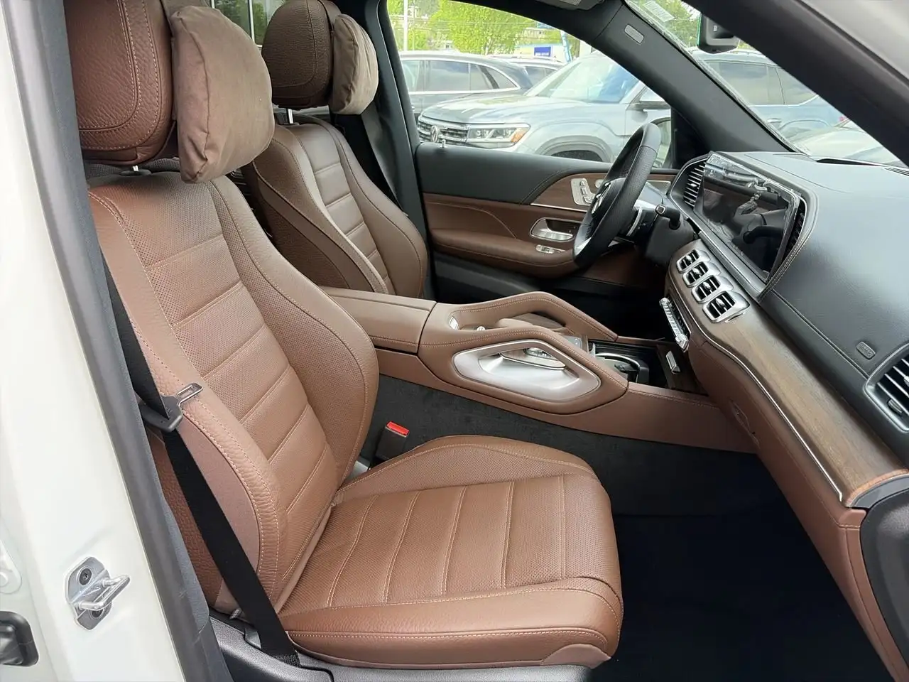 Mercedes-Benz GLS снимка Mercedes-Benz GLS