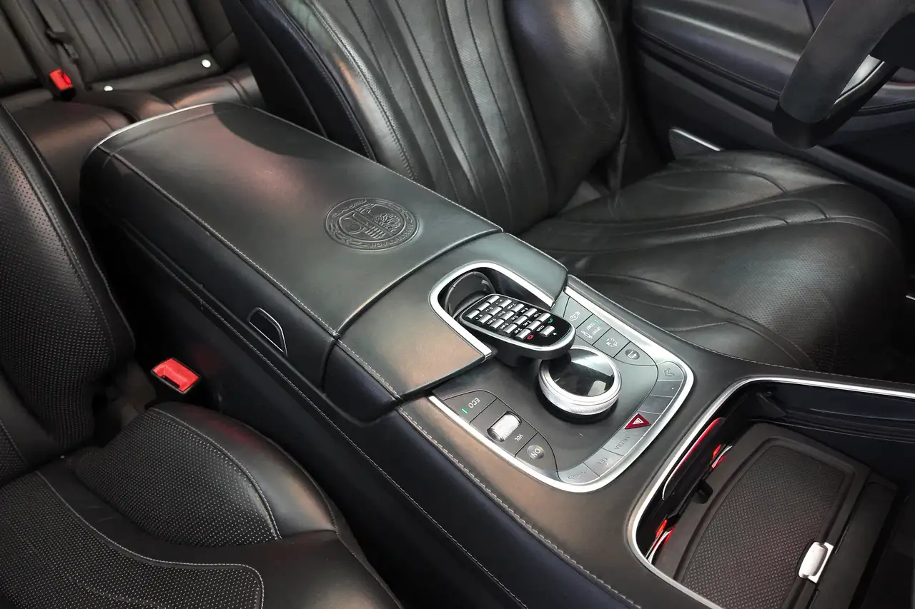 Mercedes-Benz S-Class fotografie Mercedes-Benz S-Class