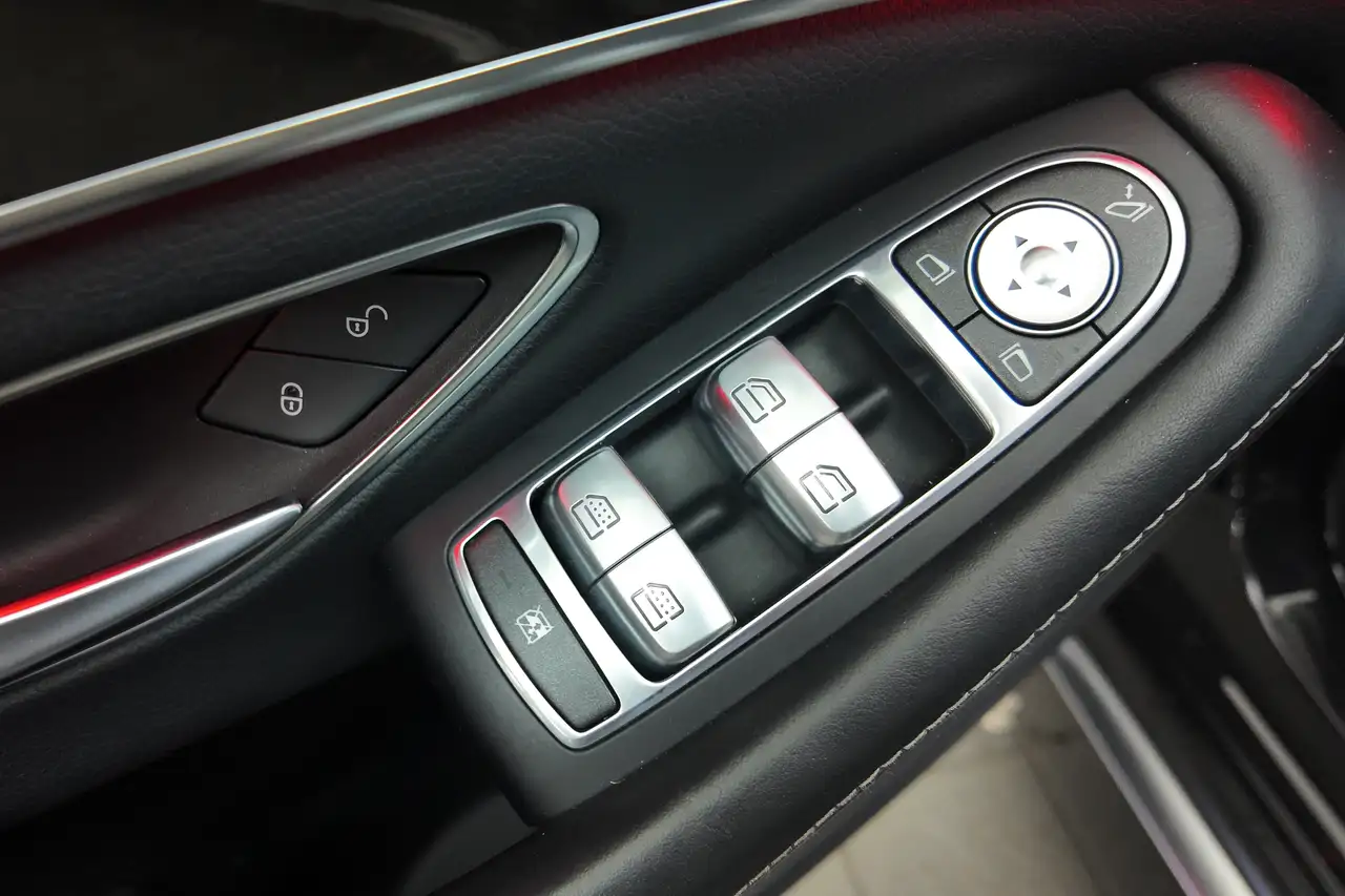 Mercedes-Benz S-Class fotografie Mercedes-Benz S-Class