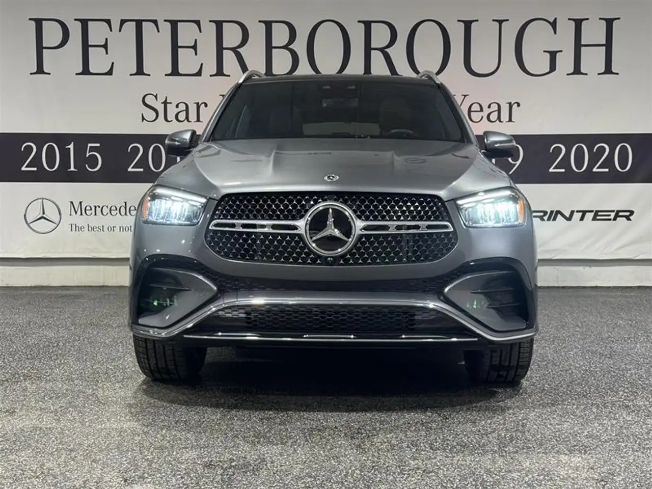 Mercedes-Benz GLE снимка Mercedes-Benz GLE
