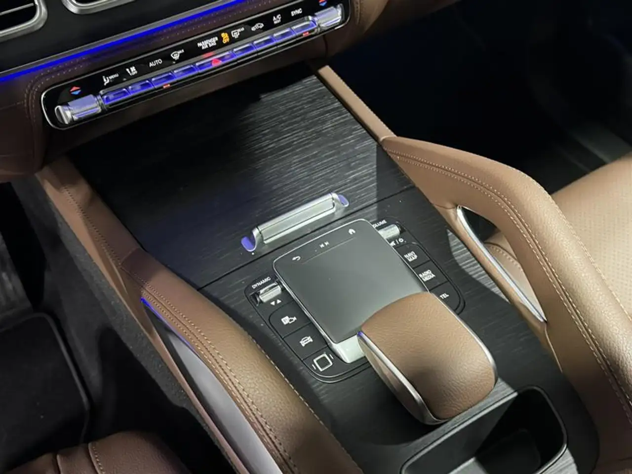 Mercedes-Benz GLE снимка Mercedes-Benz GLE