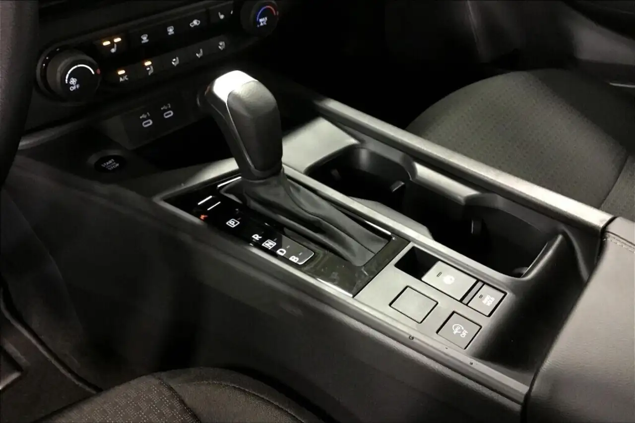 Nissan Sentra снимка Nissan Sentra