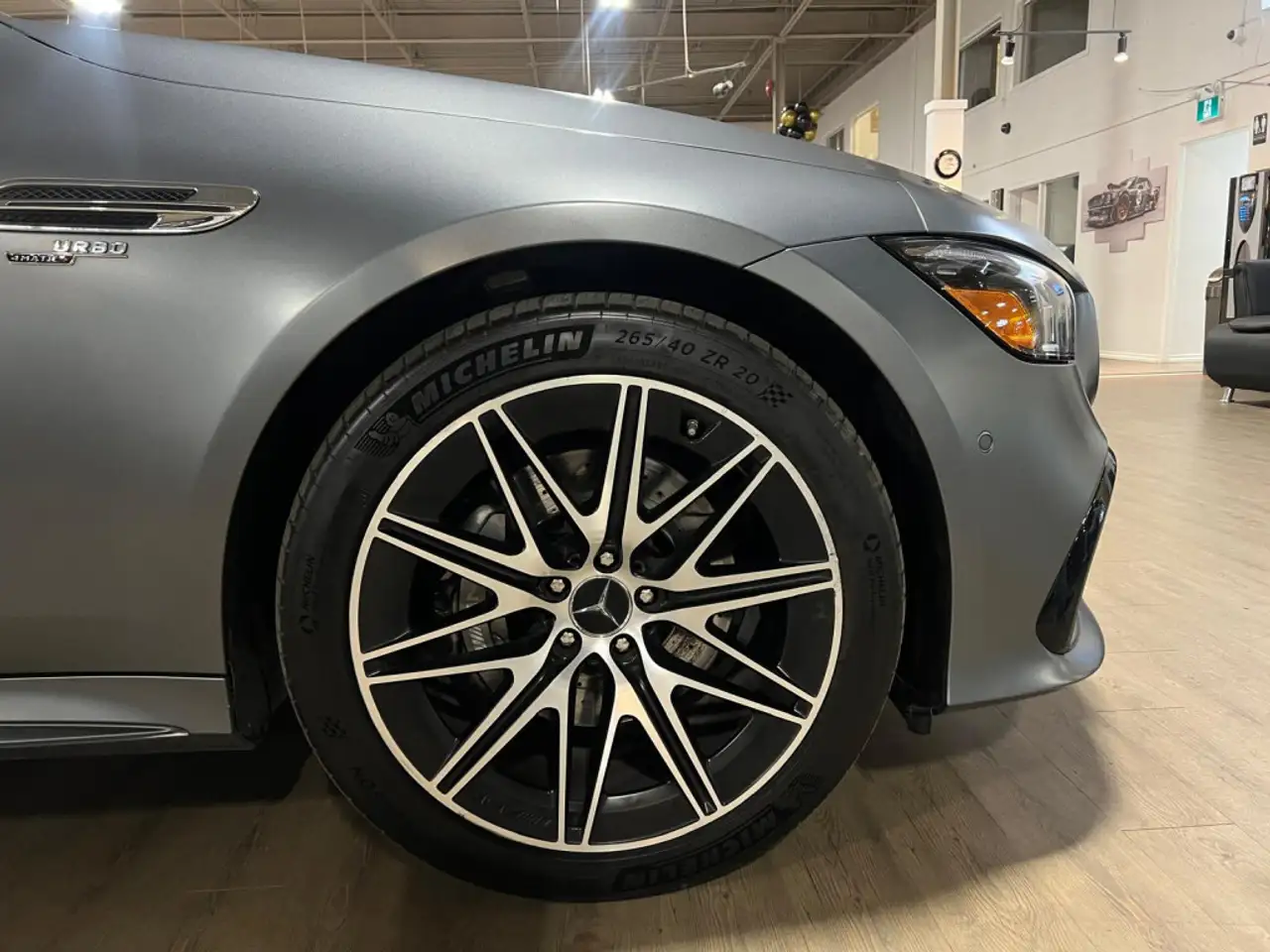 Mercedes-Benz AMG GT снимка Mercedes-Benz AMG GT