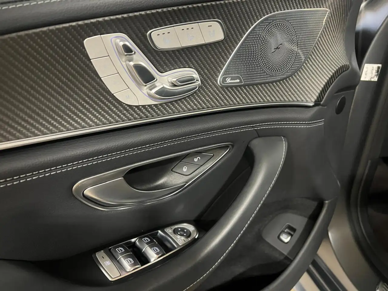 Mercedes-Benz AMG GT снимка Mercedes-Benz AMG GT