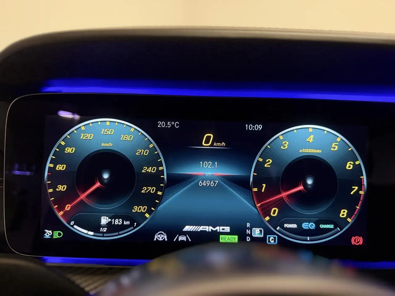 Mercedes-Benz AMG GT снимка Mercedes-Benz AMG GT